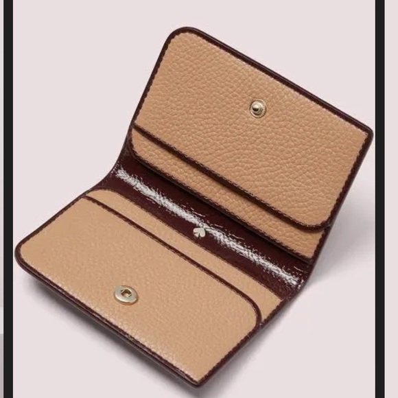 New Kate Spade bifold light fawn card case - Picture 3 of 7
